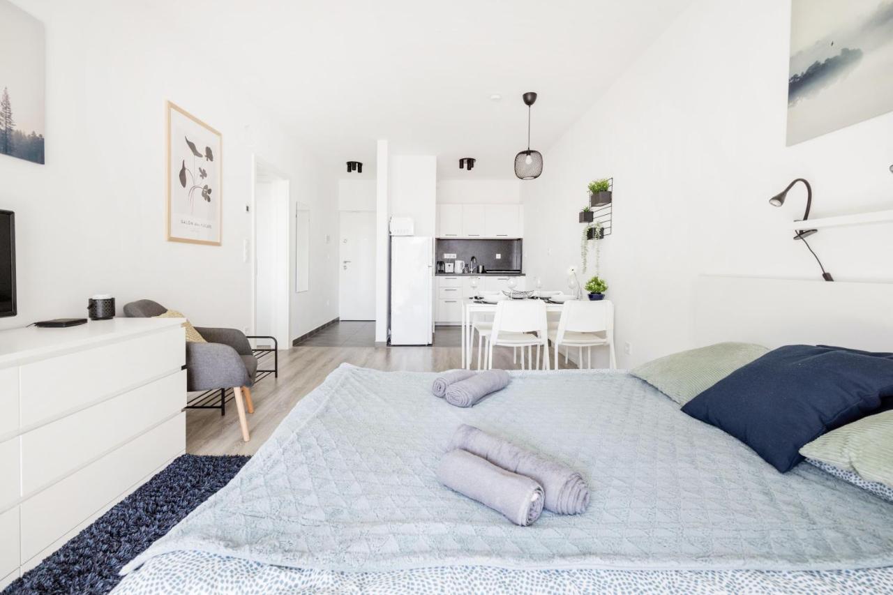 Modern Riverside Apartment With Free Parking Budapest Kültér fotó