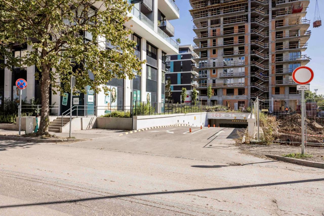 Modern Riverside Apartment With Free Parking Budapest Kültér fotó